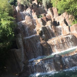 Meet your Posher, Vania